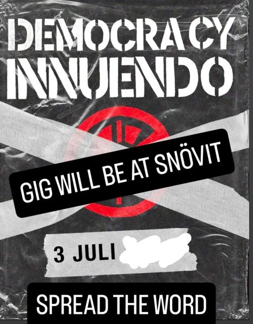 Democracy + Innuendo | Flyttad till Snövit!